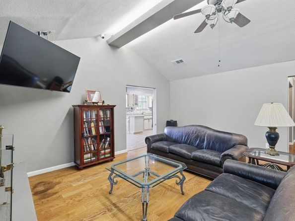 906  Fairfield Lane , Flower Mound Texas 75028