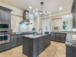 2828  Hood Street  907, Dallas Texas 75219