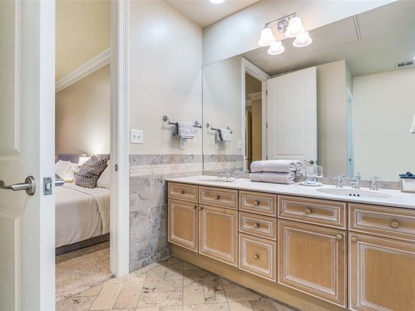 2828  Hood Street  907, Dallas Texas 75219