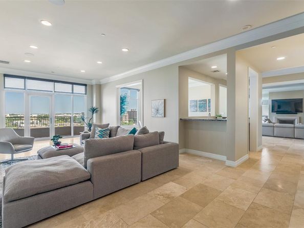 2828  Hood Street  907, Dallas Texas 75219