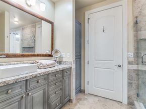 2828  Hood Street  907, Dallas Texas 75219
