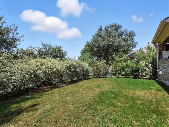 959  Terrace Drive , Lantana Texas 76226