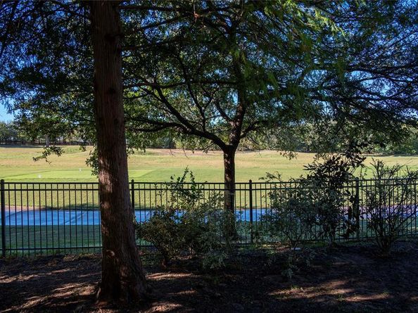 959  Terrace Drive , Lantana Texas 76226