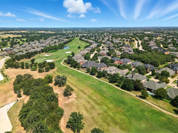 959  Terrace Drive , Lantana Texas 76226