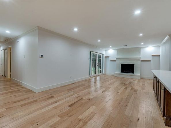 1524  Boca Chica Drive , Dallas Texas 75232