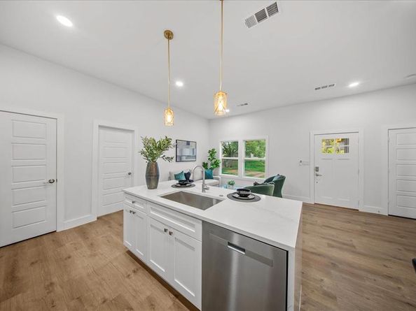 2026  Skylark Drive , Dallas Texas 75216