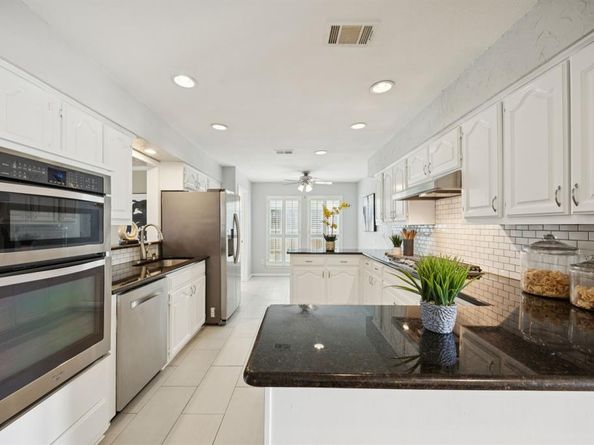 3233  Hidden Cove Drive , Plano Texas 75075