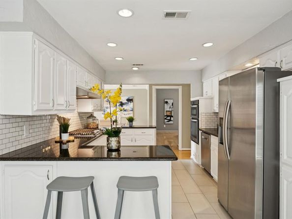 3233  Hidden Cove Drive , Plano Texas 75075