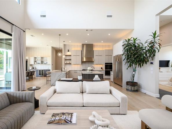 7137  Royal Lane , Dallas Texas 75230