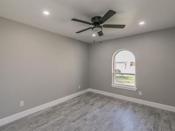 722 S Walker Street , Mesquite Texas 75149
