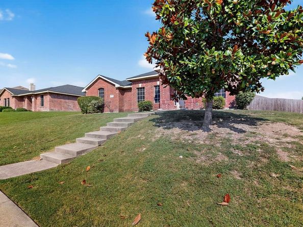 2039  Pecan Creek Drive , Mesquite Texas 75181