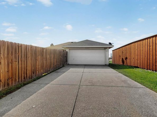 2039  Pecan Creek Drive , Mesquite Texas 75181