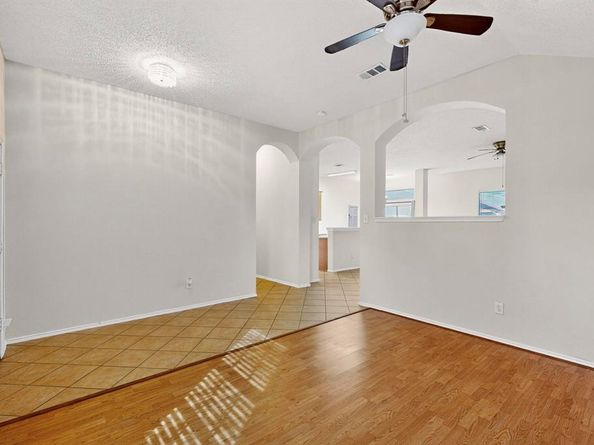 2039  Pecan Creek Drive , Mesquite Texas 75181