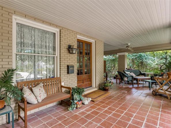1351  MISTLETOE Drive , Fort Worth Texas 76110