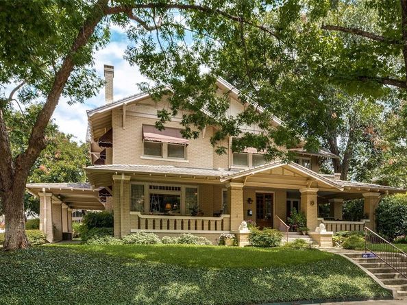 1351  MISTLETOE Drive , Fort Worth Texas 76110