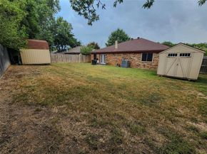 6410  Rock Springs Drive , Arlington Texas 76001