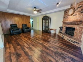 6410  Rock Springs Drive , Arlington Texas 76001