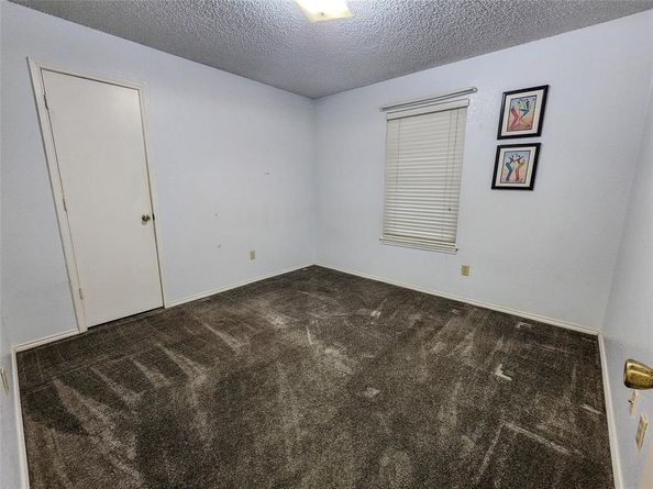 6410  Rock Springs Drive , Arlington Texas 76001