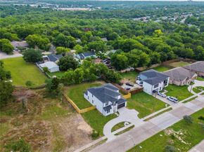 531 W Laureland Road , Dallas Texas 75232