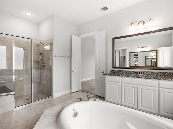 2704  Juniper Court , Heath Texas 75126