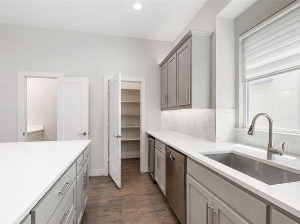 4914  Live Oak Street  7, Dallas Texas 75206
