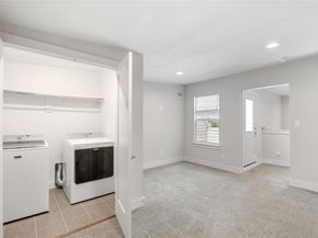4914  Live Oak Street  7, Dallas Texas 75206