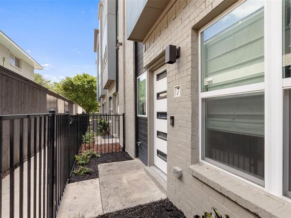 4914  Live Oak Street  7, Dallas Texas 75206