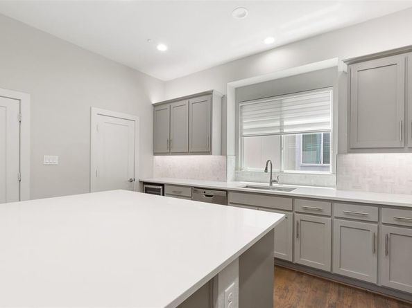 4914  Live Oak Street  7, Dallas Texas 75206
