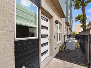 4914  Live Oak Street  7, Dallas Texas 75206