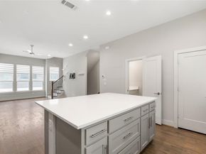 4914  Live Oak Street  7, Dallas Texas 75206