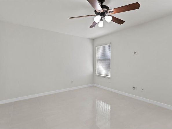 2013  Finch Cove , Aubrey Texas 76227