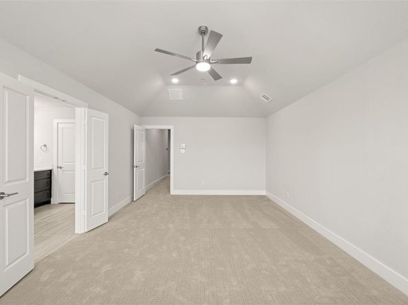 1852  Wittington  , Farmers Branch Texas 75234