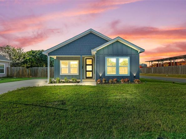 2731  Rogers Street , Dallas Texas 75215