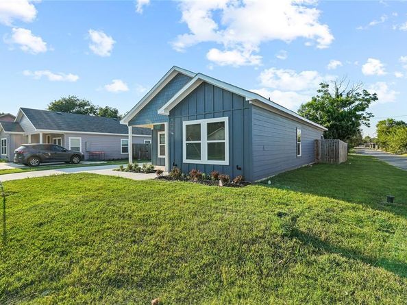 2731  Rogers Street , Dallas Texas 75215