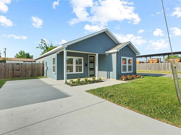 2731  Rogers Street , Dallas Texas 75215