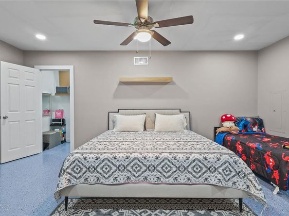 108  Hunter Drive , Cedar Hill Texas 75104