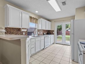 108  Hunter Drive , Cedar Hill Texas 75104