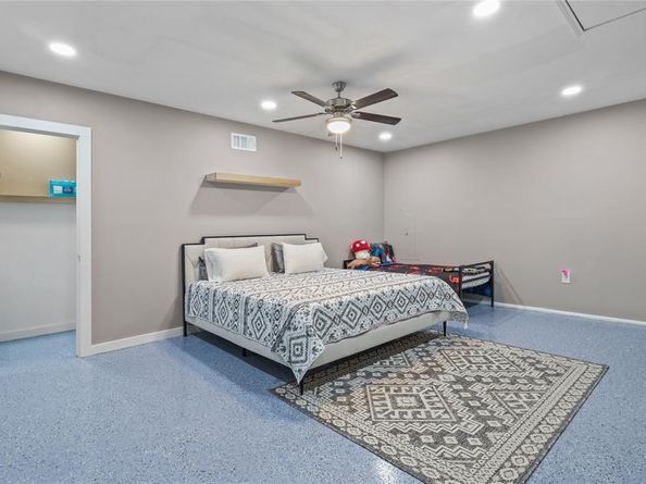 108  Hunter Drive , Cedar Hill Texas 75104