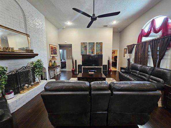 1635  Ariel Drive , Mesquite Texas 75181