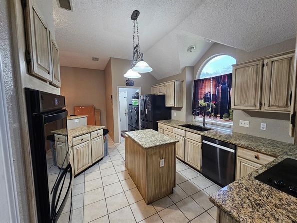 1635  Ariel Drive , Mesquite Texas 75181