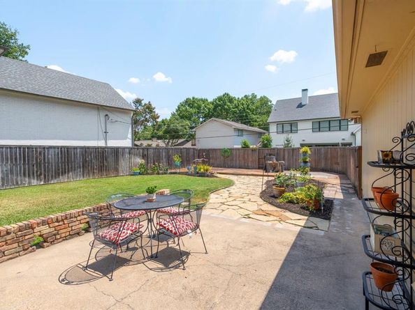 9548  Highedge Drive , Dallas Texas 75238