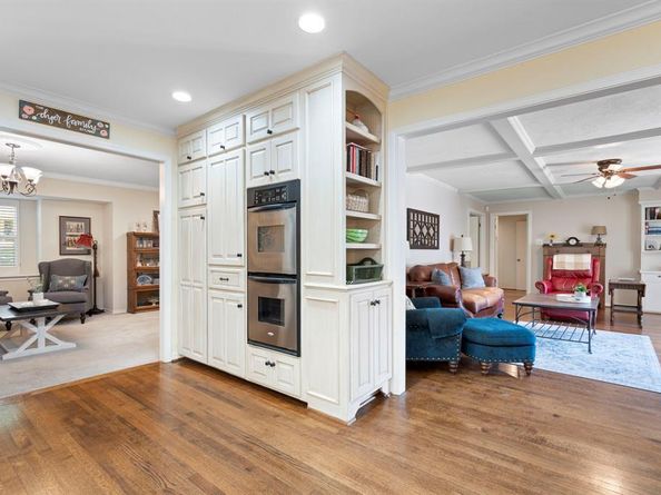 9548  Highedge Drive , Dallas Texas 75238