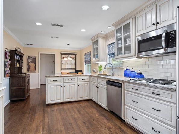9548  Highedge Drive , Dallas Texas 75238