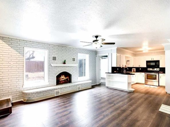 811  Wyche Drive , Irving Texas 75061