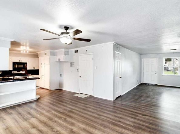 811  Wyche Drive , Irving Texas 75061