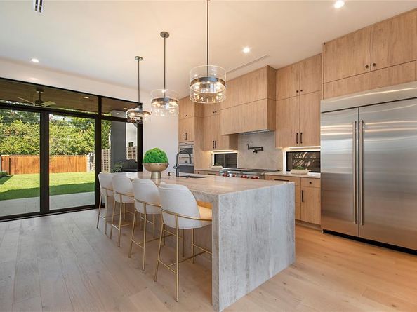 7619  Kenwell Street , Dallas Texas 75209