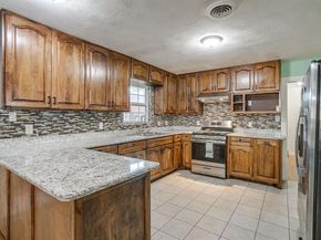 2122 S Vernon Avenue , Dallas Texas 75224