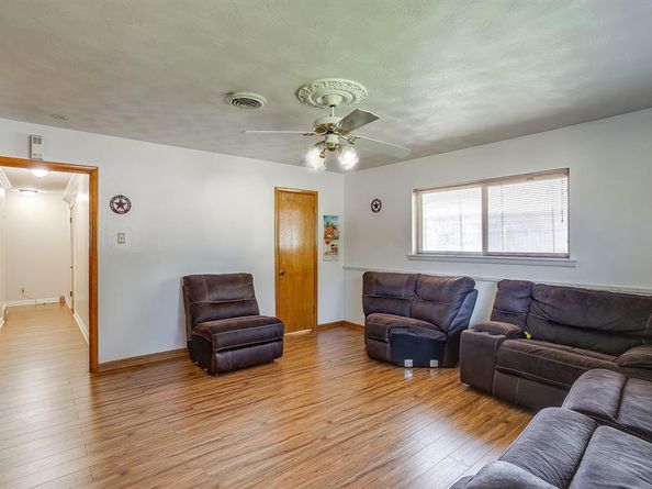 2122 S Vernon Avenue , Dallas Texas 75224