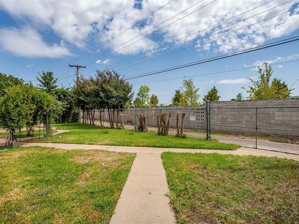2122 S Vernon Avenue , Dallas Texas 75224
