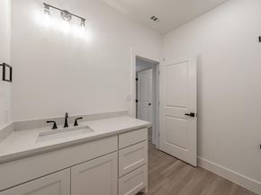 1402  Driess Street , Fort Worth Texas 76104